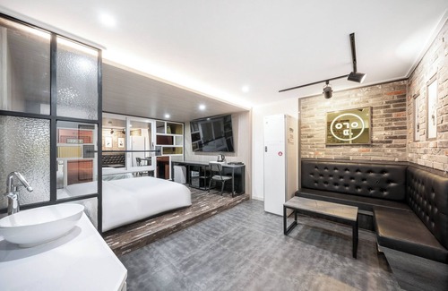 Gwangju Hotel | HOTEL Yeogiuhtte Gwangju Baek Un