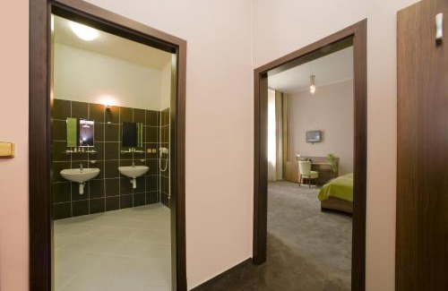 Podebrady Hotel | Hotel Zámeček