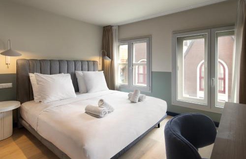Red Light District Hotel | Hotel Zeedijk City Centre