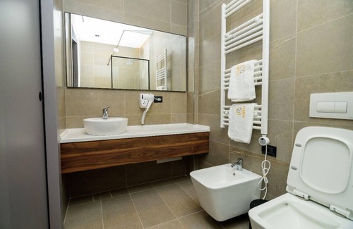 Vlore Hotel | Hotel Zeneli Vlore