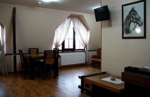 Kozlin Hotel | Hotel Zolota Pidkova