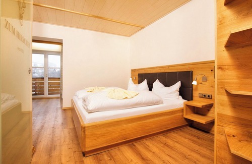 Lam Hotel | Hotel zum Hirschen in Lam