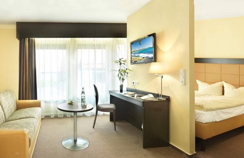 Ovelgoenne Hotel | Hotel zur Heidebluete