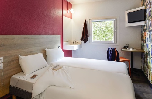 Vallauris Hotel | hotelF1 Antibes Sophia Antipolis