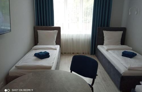 Uzhhorod Apartment | HotelRoom 1