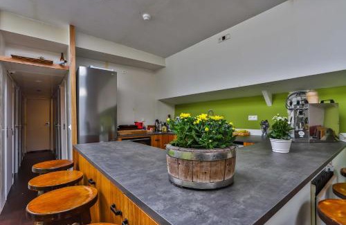Amsterdam North Boat Rental | Hotelschip Bracksand Amsterdam City, in de zomer én de winter!