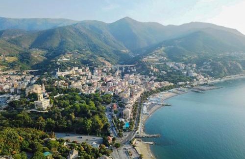 Arenzano Hotel | HOTIDAY Room Collection - Arenzano
