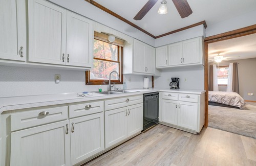 Houghton Lake House | Houghton Lake Vacation Rental - Walk to the Water!