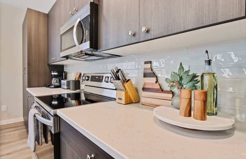 Nampa House | | Hounslow way | Trendy 3 bedroom townhome | Nampa