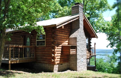 Eureka Springs House | House ∙ 1 bedroom ∙ 2 guests