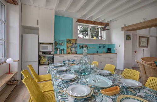 Pornic Ski Chalet | house 200m from the sea, 10 ad. 2 children