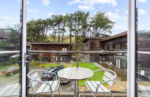Porthtowan House | House 5 Ironcroft - Modern Pet-friendly, Walk to beach & village