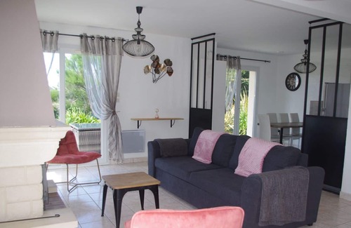 Plomodiern House | House 5 p at the Pointe de Lestrévet PLOMODIERN with SPA - Beach 5 minutes walk