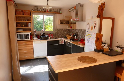 Sete House | House 6 pers, air conditioning, 130m2, 4 bedrooms, nice shady garden, quiet area