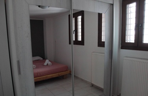 Ano Poli House | House at the ramparts