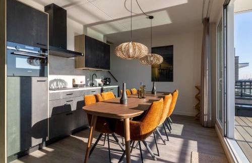 Sint-Annaland House | House by Lake Sint-Annaland near Marina