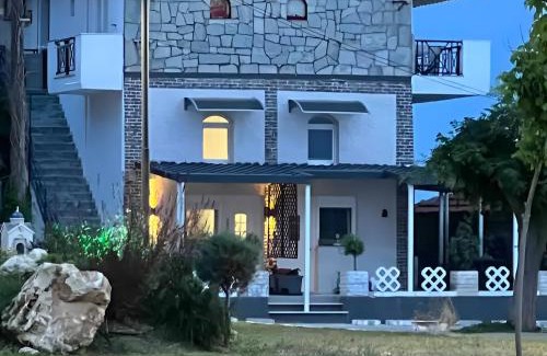 Kassandra House | House by the sea suite 2