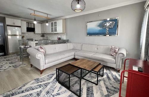 Bodrum City Center Apartment | House Close to Beach with a Sea View in Bodrum