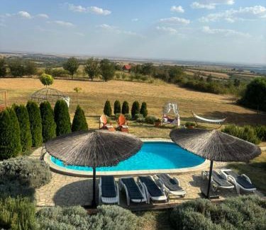 Vrdnik Villa | House "Dare to dream"