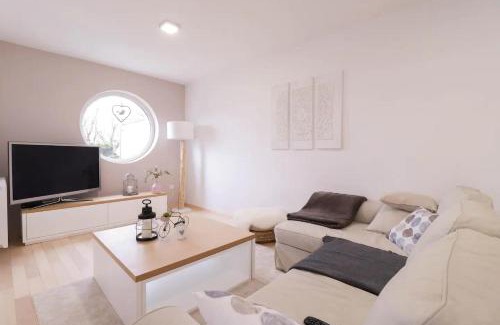 Zasip Apartment | House Eden with Mountain Views