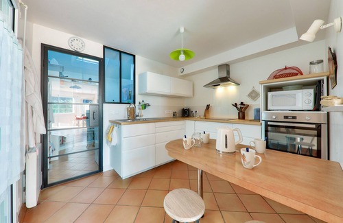 Sarzeau Ski Chalet | House for 5 with a garden, 300m from the beach