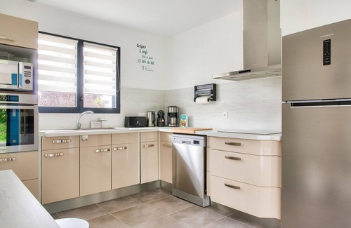 Fouesnant Ski Chalet | House for 7 - disabled access - 5min beaches