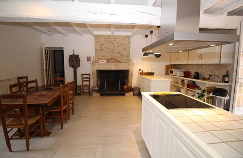 Ordonnac House | House for rent in the Medoc with a large swimming pool, with family or friends