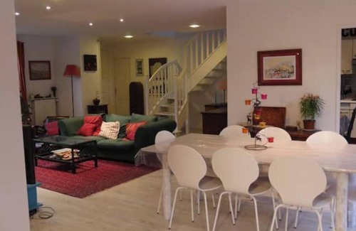 Bussy-Saint-Martin House | House with garden in front of a a park "10 mn from Disney/20 mn from Paris".