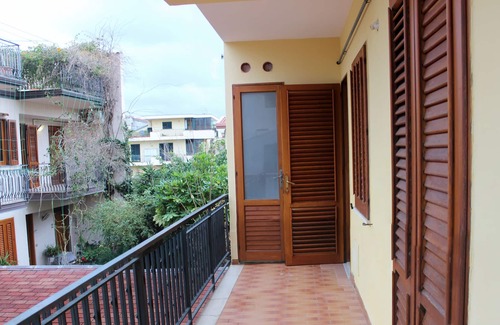 Capo d'Orlando House | House holiday center of Capo d'Orlando sleeps 6 - 50 meters from the sea
