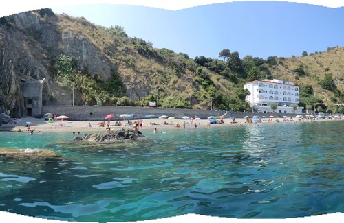 Capo d'Orlando House | House holiday center of Capo d'Orlando sleeps 6 - 50 meters from the sea