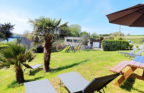 Kerlaz House | House in DOUARNENEZ/KERLAZ- beach walking distance and close to coastal path.