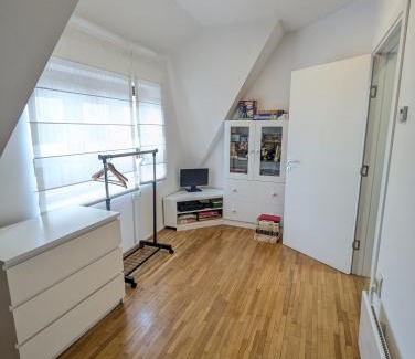 Zemun House | House in Gardos