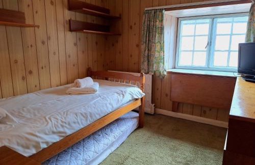 Dunster Apartment | House in historic village - Sleeps 6