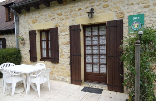 Domme Cottage | House in La Roche with Wifi and garden, 3 km from Cénac