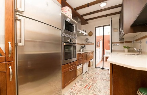 Rota Ski Chalet | House in Rota near La Costilla Beach