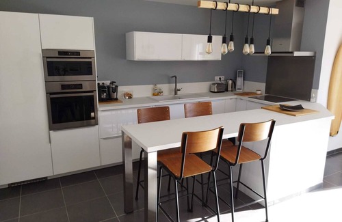 Biscarrosse House | House in the center of Biscarrosse, rated 4 stars, 3 bedrooms, sleeps 6.