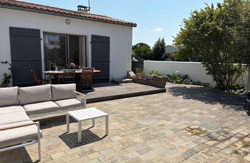 La Couarde-sur-Mer House | House in the heart of the village 3* 450 m from the beach Large sunny courtyard Parking