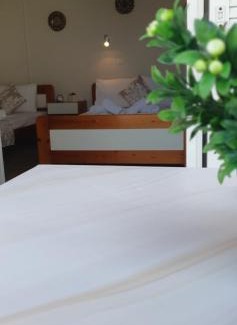 Sarti Apartment | House Kiriaki