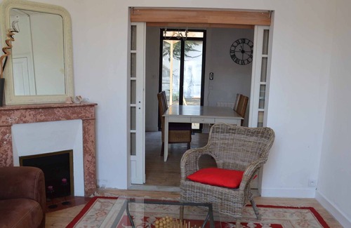 Saint-Jean-de-Monts House | House La Milouzine: Free Wifi 250 m from the beach 6/8 pers. 3 bedrooms, gara
