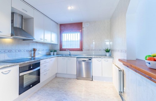 Sant Pere Pescador Ski Chalet | House la Petanque, wifi, pool, barbecue, garage, sea view.