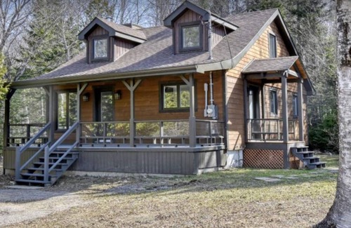 Lac-Superieur House | House - Located in the heart of the Laurentians