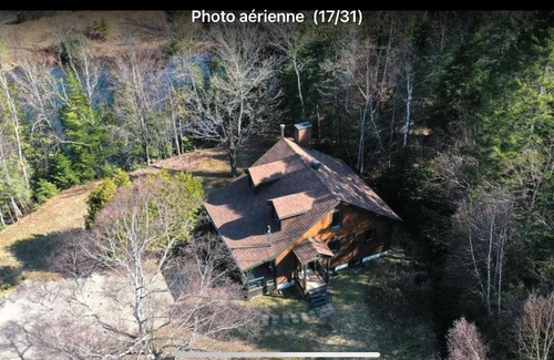 Lac-Superieur House | House - Located in the heart of the Laurentians
