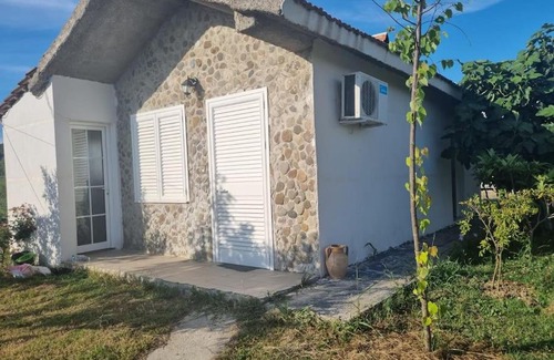 Ishem House | House near 'Plazhi San Pietro'