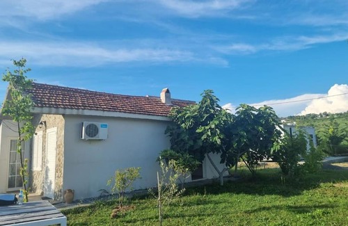Ishem House | House near 'Plazhi San Pietro'