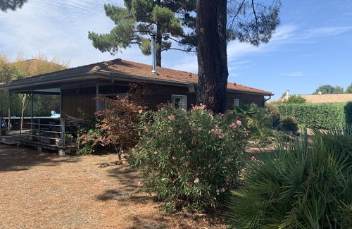 Cazaux House | House near the lake