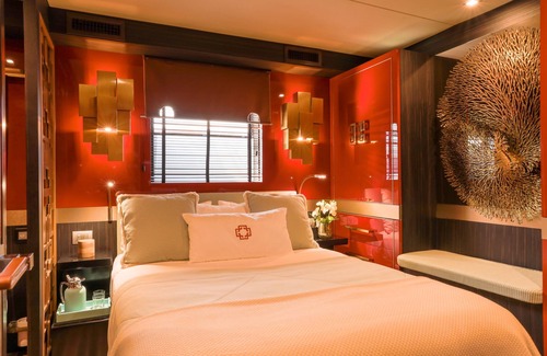 La Savina Hotel | House of Hütter - Floating Home Goldfinger