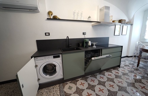 Chiavari Apartment | House of Romi Milly Apartment in the heart of the old town a stone's throw from the sea