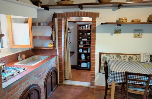 Massarosa House | House on the hill max privacy, large fenced garden, indoor parking space