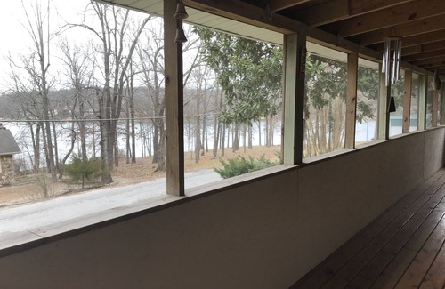 Hardy House | House overlooks Lake Sequoyah with public access to the lake and close to Beach