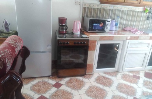 Grand-Baie House | House/PRIVATE POOL , wifi, jacuzzi/spa ,alarm, canal+ near sea